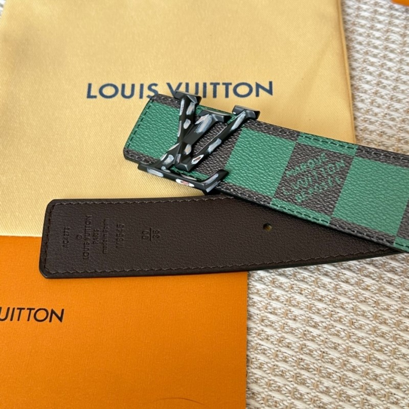 l0vis Vvtt0n belts